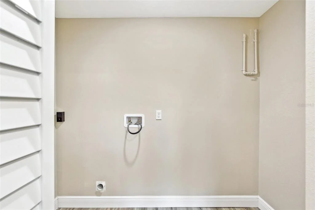Photo of 1203 16TH CIRCLE SE