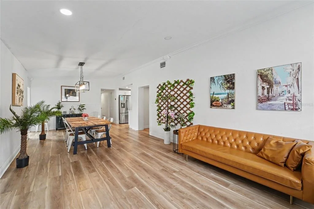 Photo of 8465 RIDGEWOOD CIRCLE