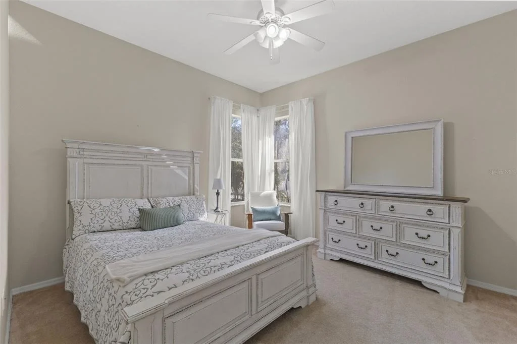 Photo of 14071 LINDEN DRIVE