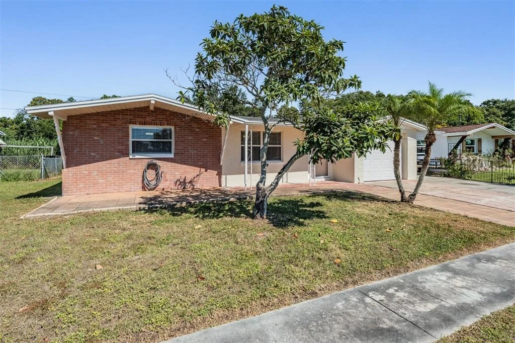 Photo of 5301 DAWN LANE