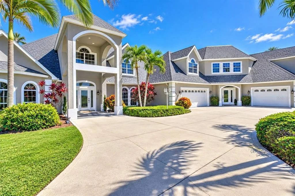 Photo of 492 SUNSET POINTE DRIVE