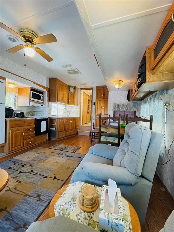 Photo of 86 EAGLE POINT S