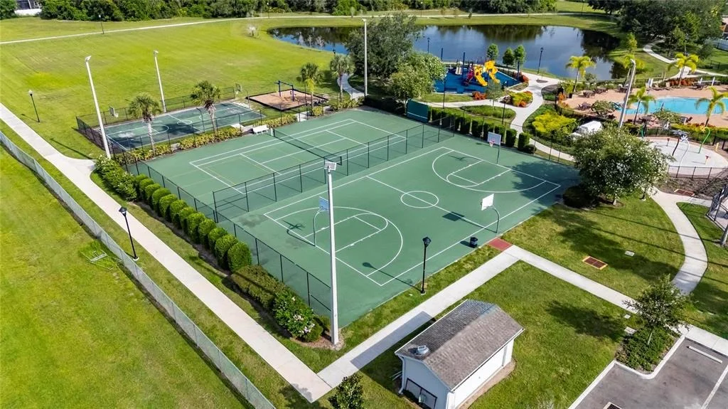 Photo of 7629 DEVONBRIDGE GARDEN WAY