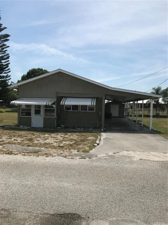 Photo of 1474 LAKE DRIVE W