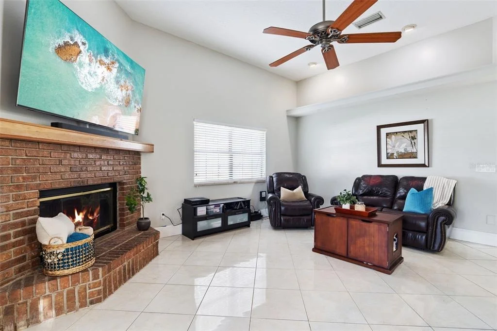 Photo of 1458 ROYAL CIRCLE
