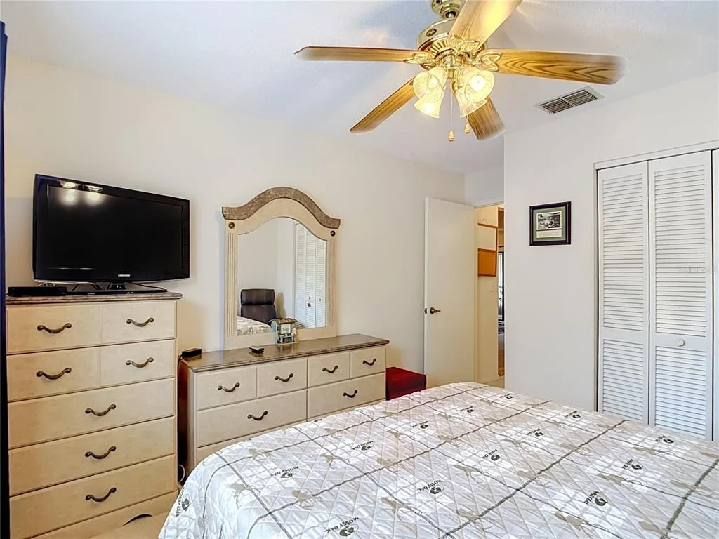 Photo of Unit 35C at 2546 OAKLEAF LANE