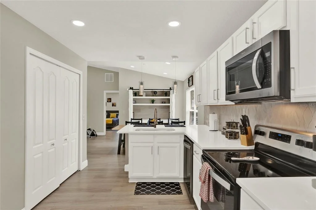 Photo of 188 RIDGEMONT COURT