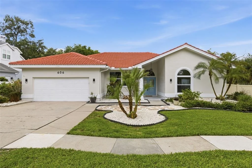 Photo of 606 TOMOKA DRIVE