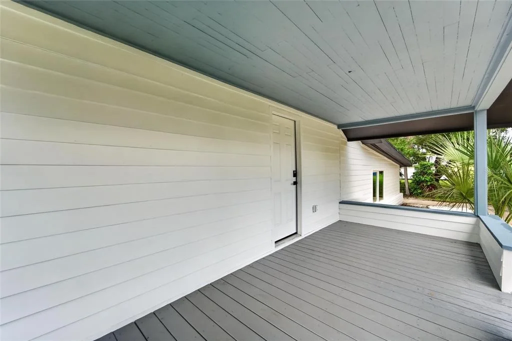 Photo of 8809 DYER ROAD