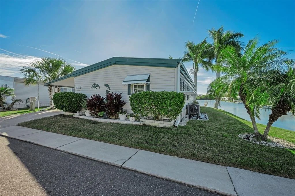 Photo of 4706 BURNEY DRIVE