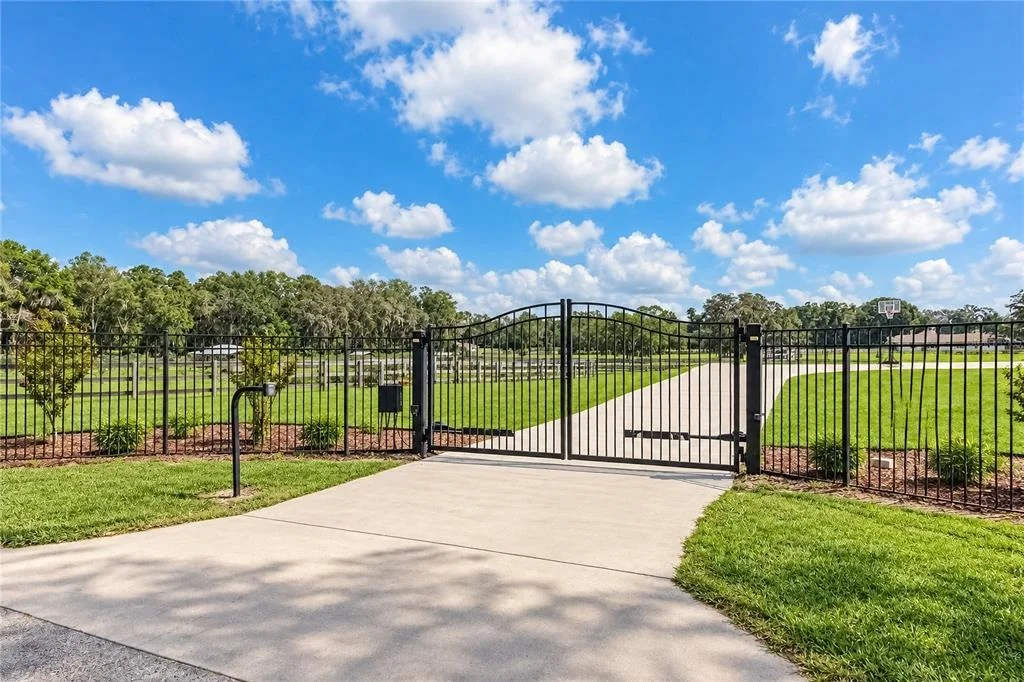 Photo of 1725 SE 47TH AVENUE