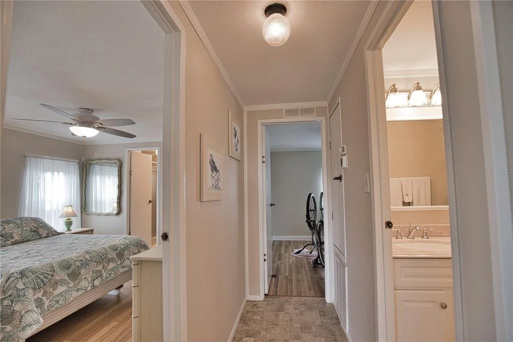 Photo of 632 LA JOLLA CIRCLE