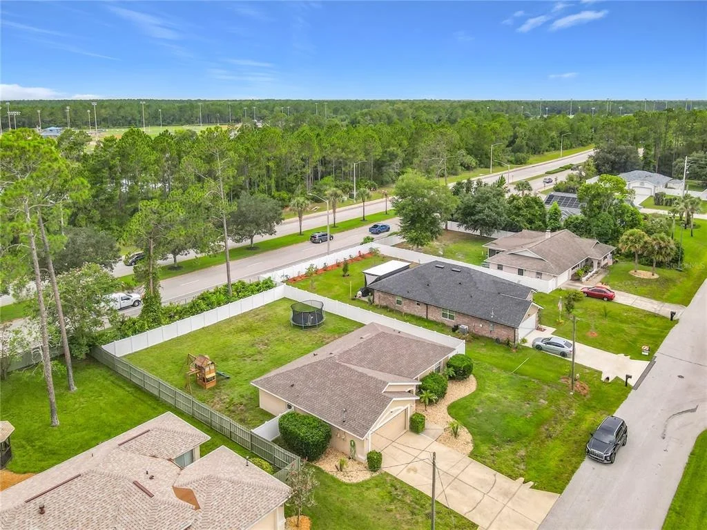 Photo of 8 BAINBRIDGE LANE