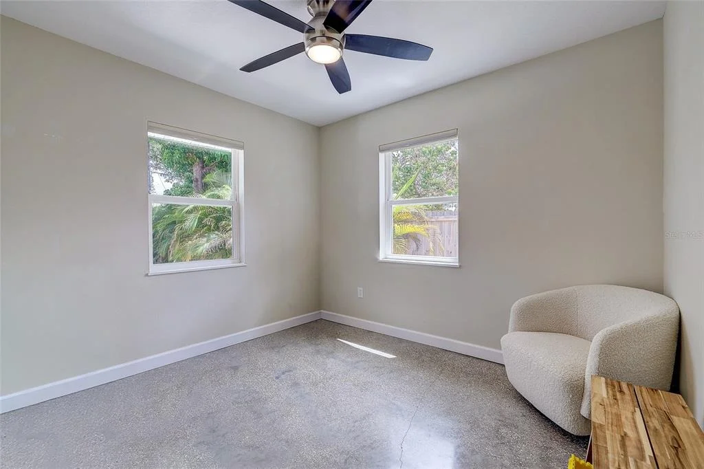 Photo of 2121 PALM TERRACE