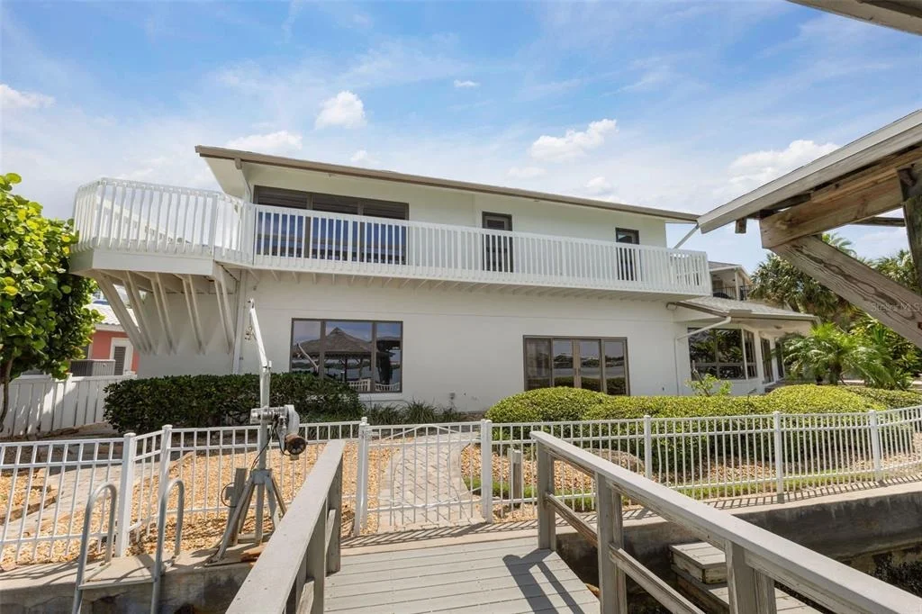 Photo of 290 BAYSIDE DRIVE