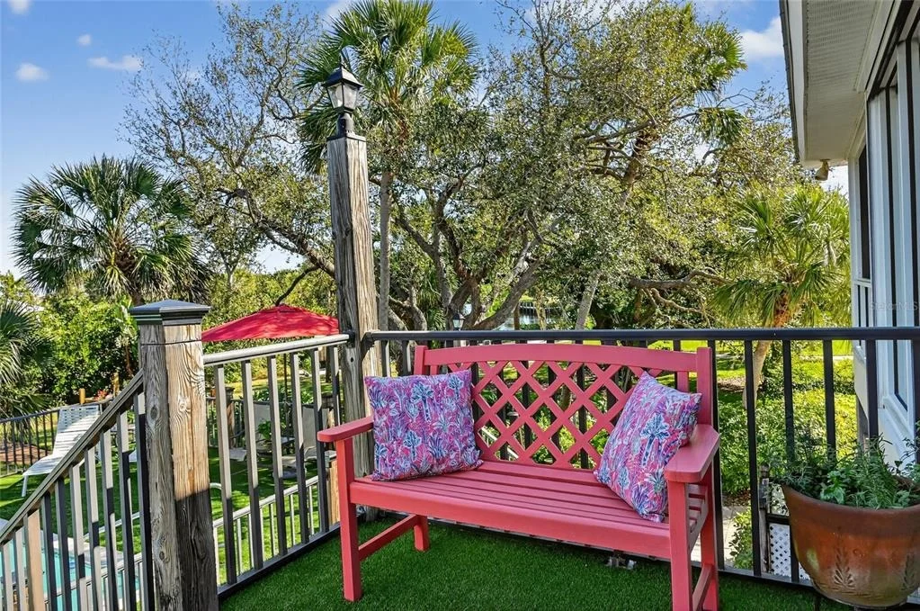 Photo of 10110 CREEKSIDE DRIVE