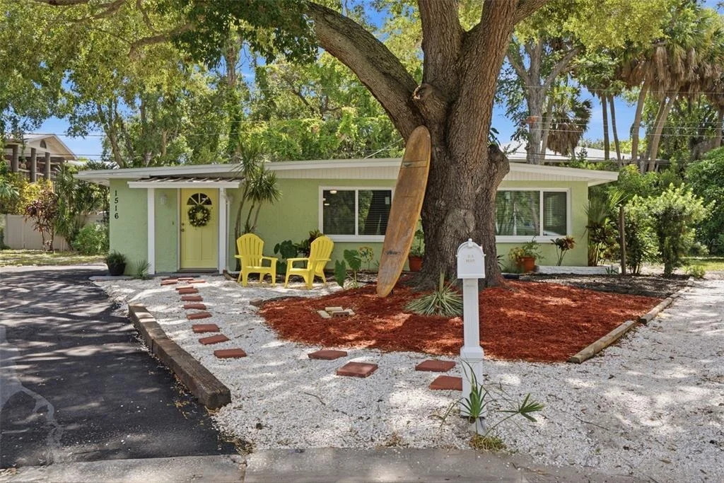 Photo of 1516 ADELE PLACE