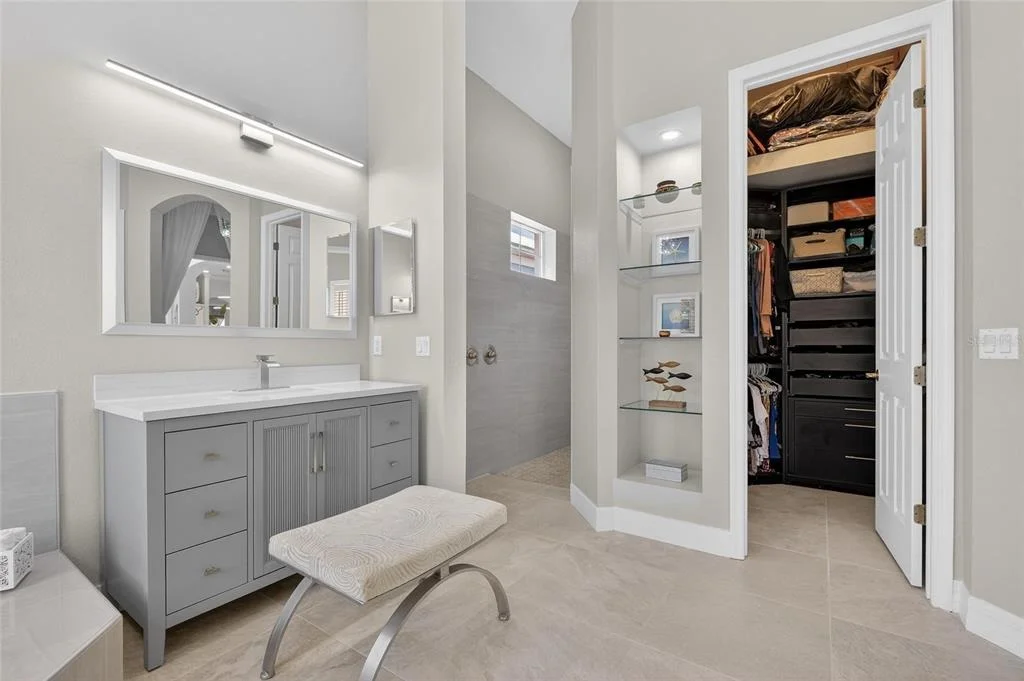 Photo of 719 ISLEBAY DRIVE