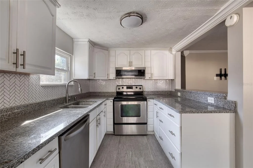 Photo of 4416 BEVERLY AVENUE