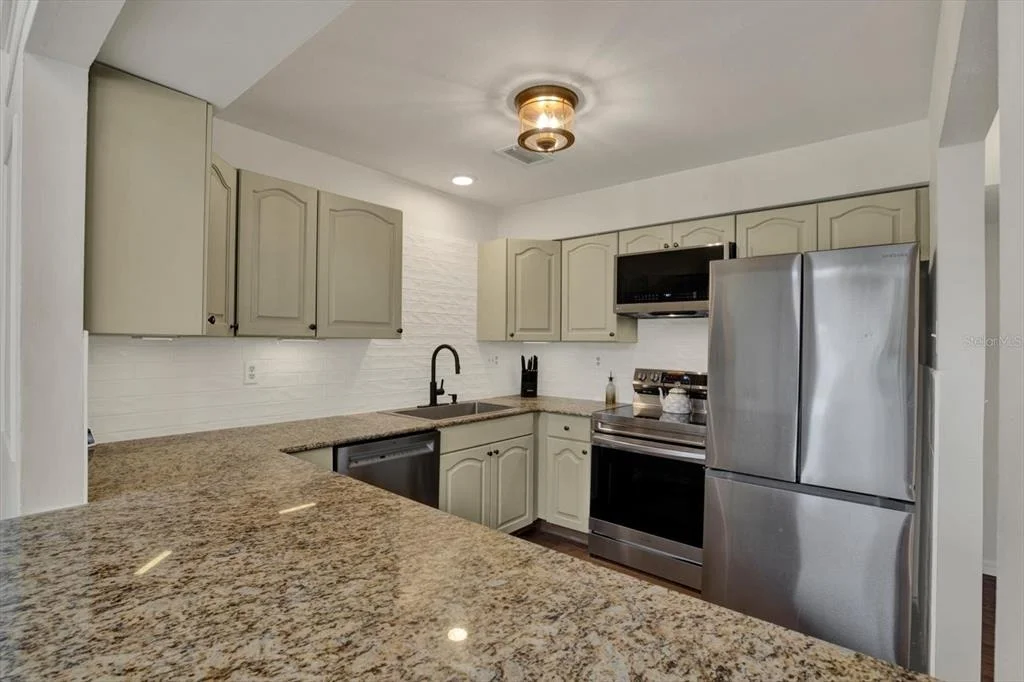 Photo of 7295 HUBERT STREET