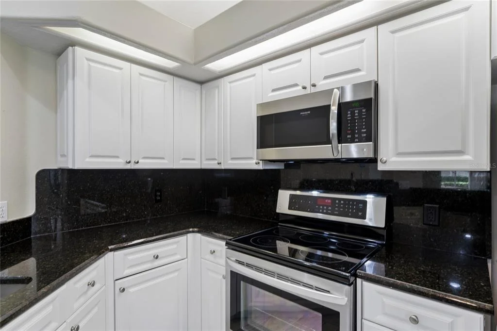 Photo of 14465 MIDDLE FAIRWAY DRIVE