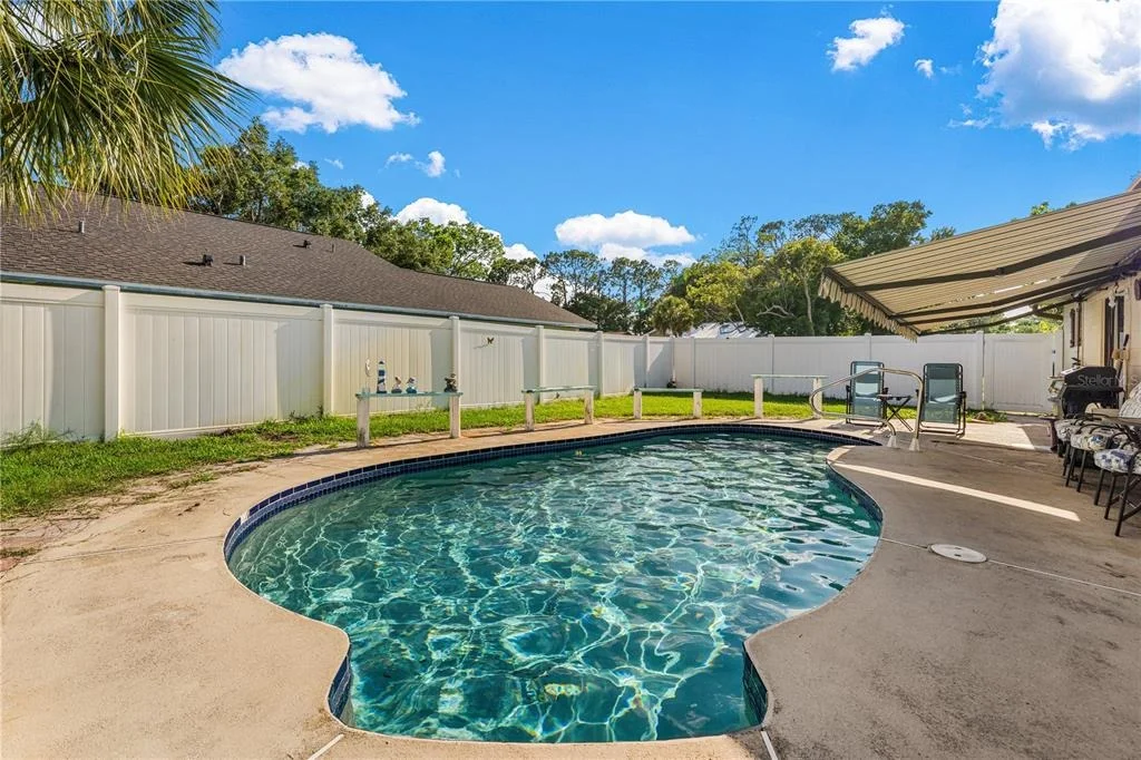 Photo of 1228 THOMASINA DRIVE