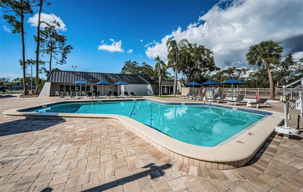 Photo of 550 PALMDALE DRIVE