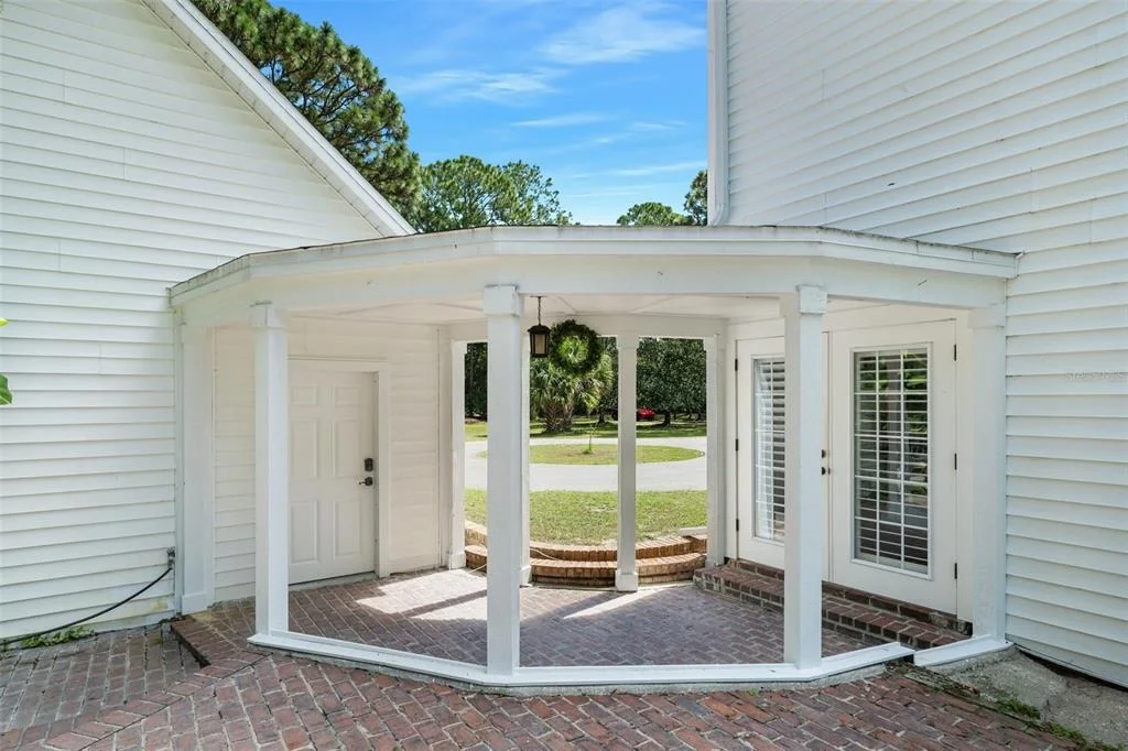 Photo of 45 WINCHESTER ROAD
