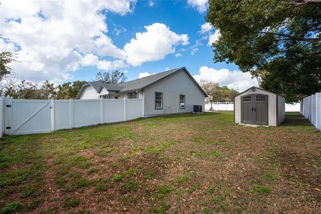 Photo of 5521 OAK STREET