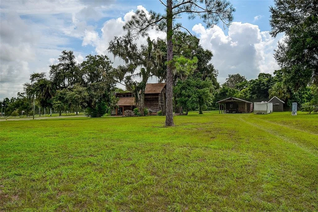 Photo of 11700 VALLEY ROAD