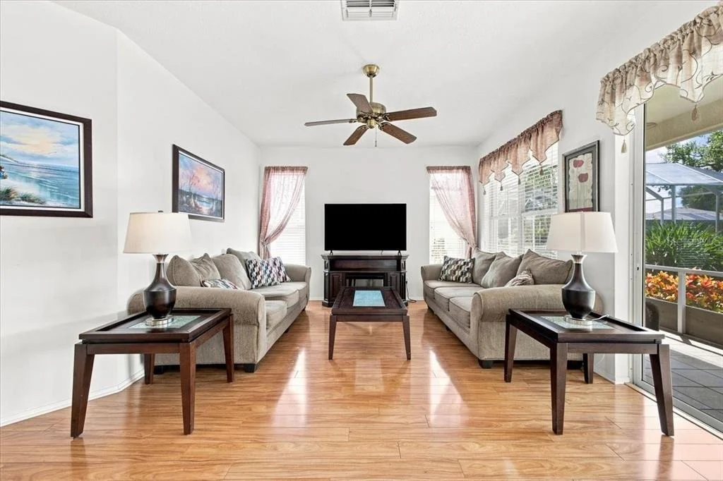 Photo of 4002 2ND DR NE