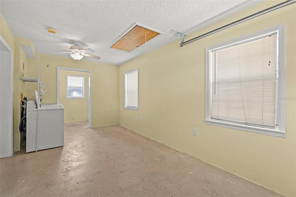 Photo of 3388 OLEANDER DRIVE
