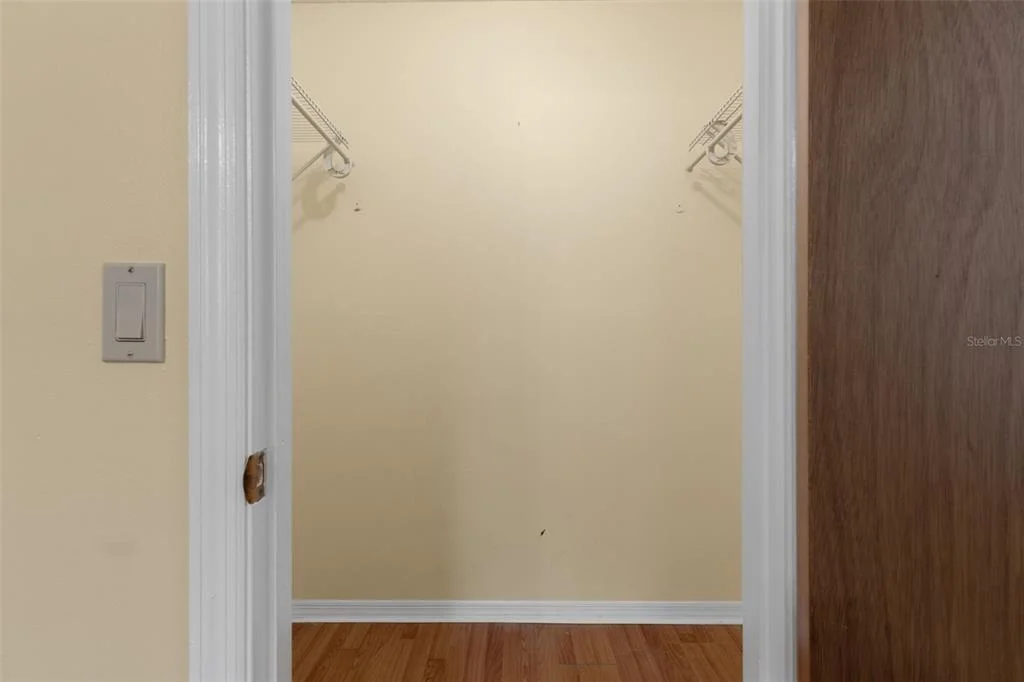 Photo of 5931 N BROOKGREEN DRIVE