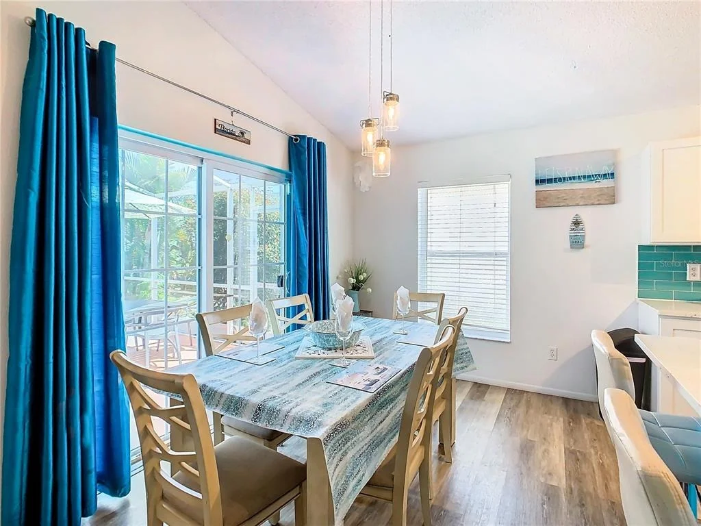 Photo of 114 CASTLEMAIN CIRCLE