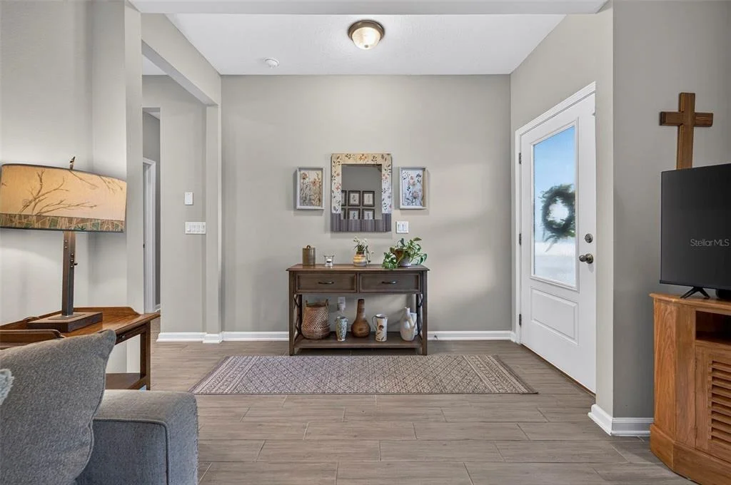 Photo of 106 NIGHTHAWK LANE