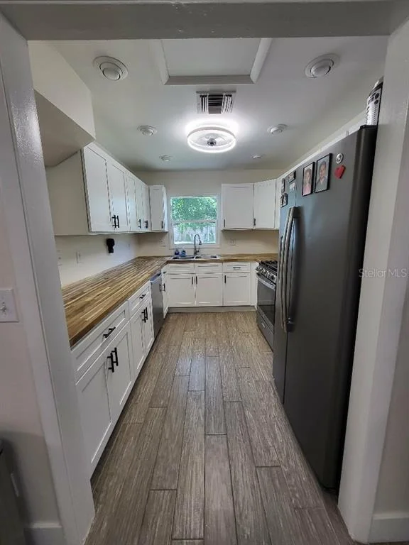 Photo of 995 EMERALD DRIVE