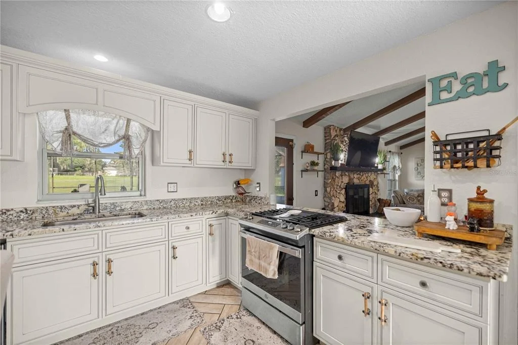 Photo of 1166 SE 44TH AVENUE