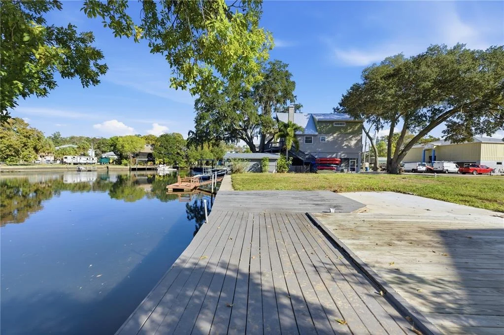 Photo of 00 CIRCLE DRIVE
