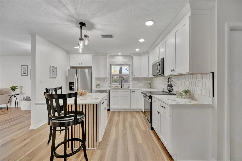 Photo of 6209 FLAMINGO DRIVE
