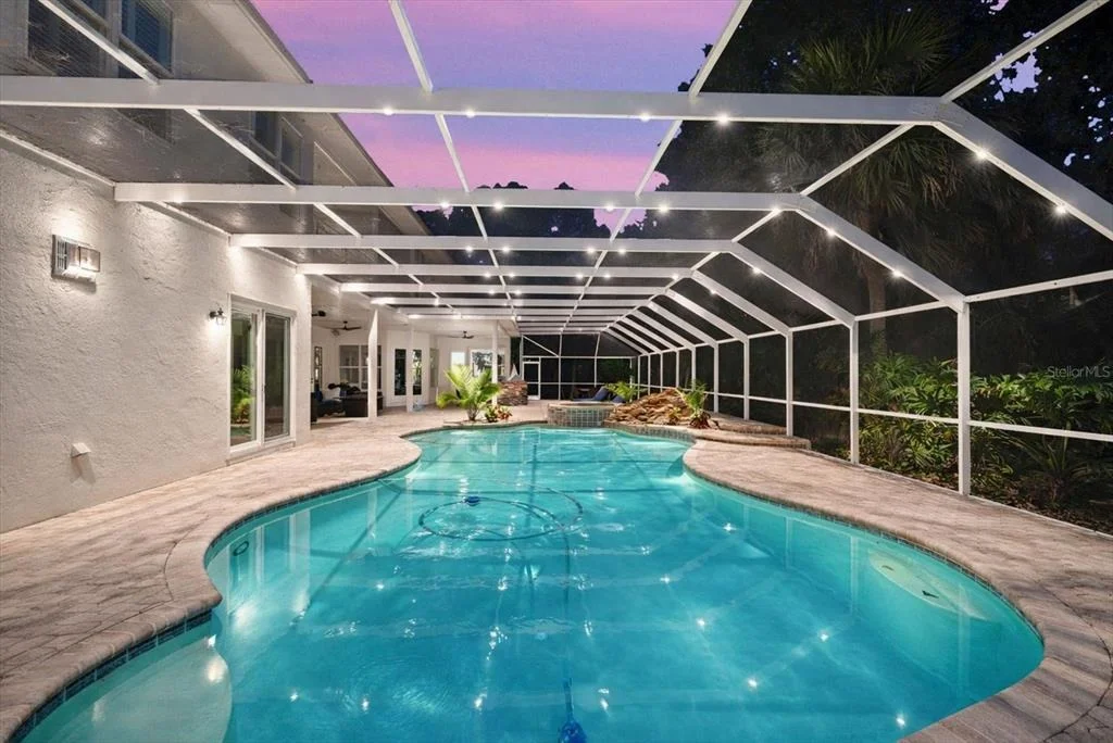 Photo of 6413 MACLAURIN DRIVE