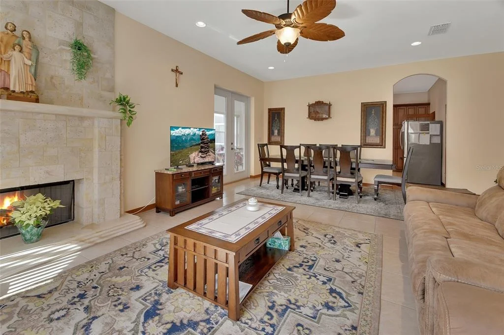 Photo of 443 JUNIPER LANE