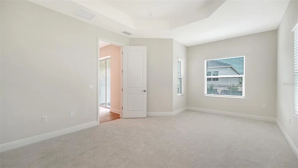 Photo of 10005 POWELL AVENUE
