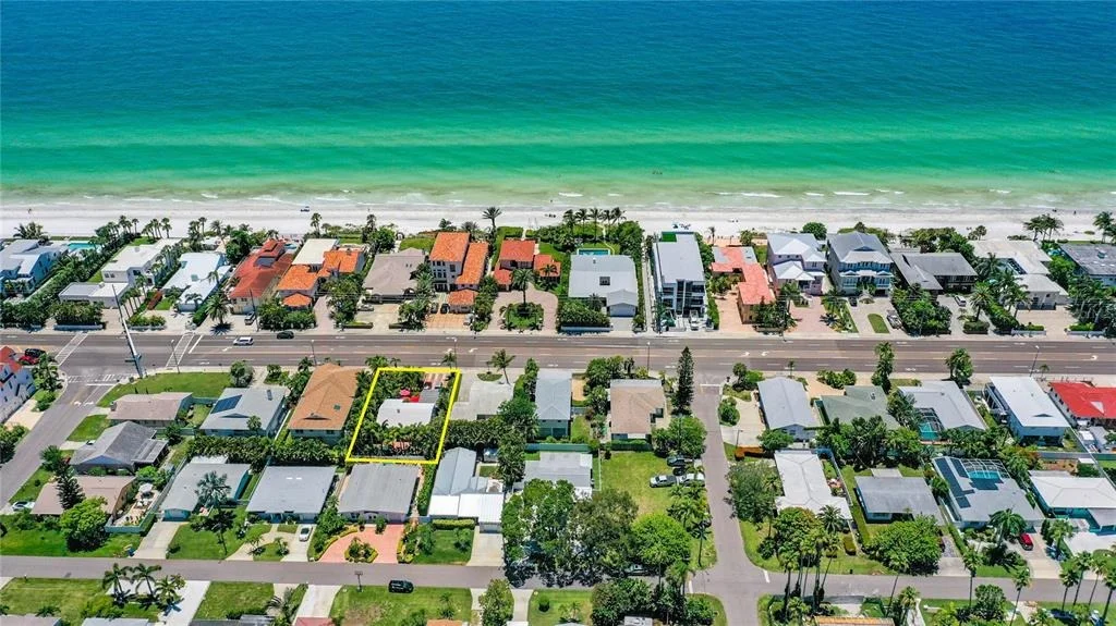 Photo of 16107 GULF BOULEVARD