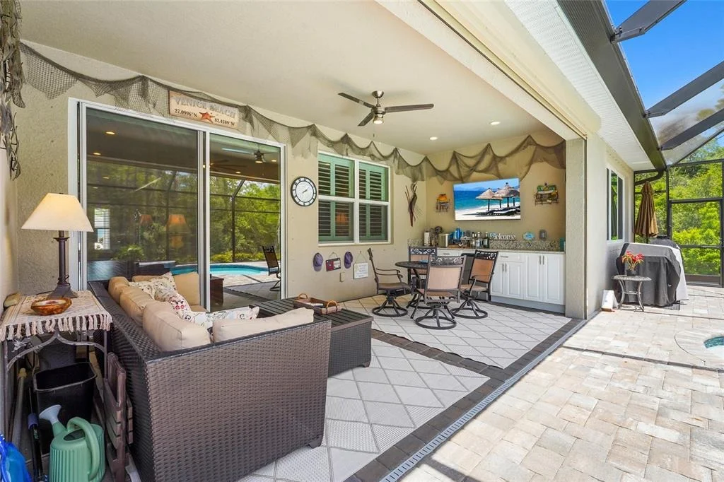 Photo of 617 MISTIFLOWER CIRCLE