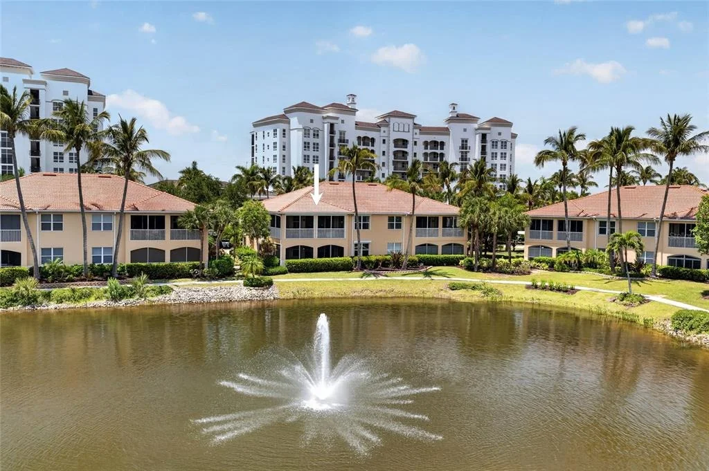 Photo of Unit D at 3336 SUNSET KEY CIRCLE