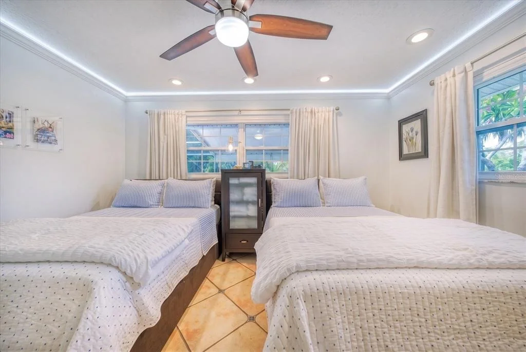 Photo of 407 HARBOR VIEW LANE