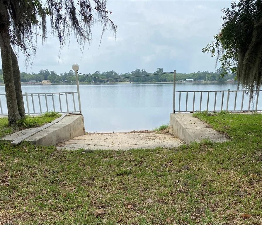 Photo of 229 LAKE IDA POINT DRIVE