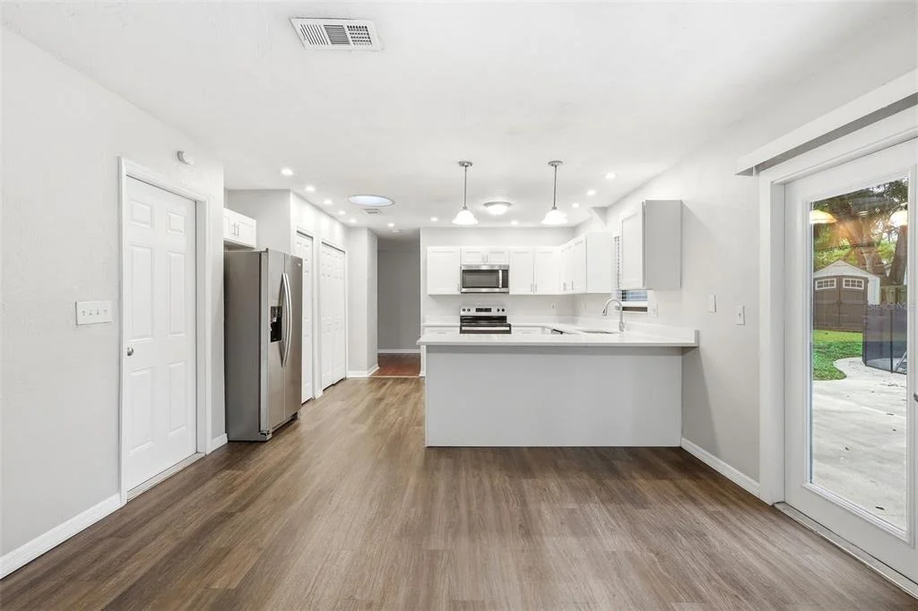 Photo of 483 SPRUCEVIEW DRIVE