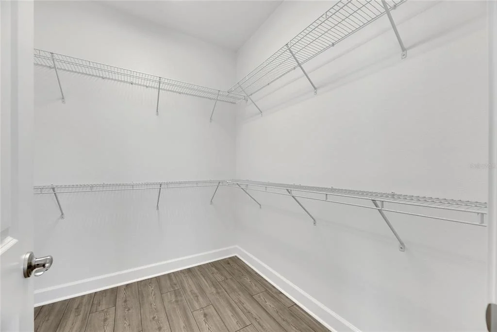 Photo of 923 SIGNET DRIVE