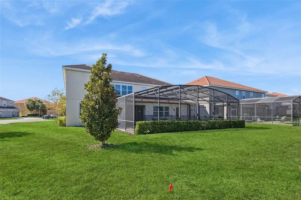 Photo of 6000 OAK GREEN LOOP